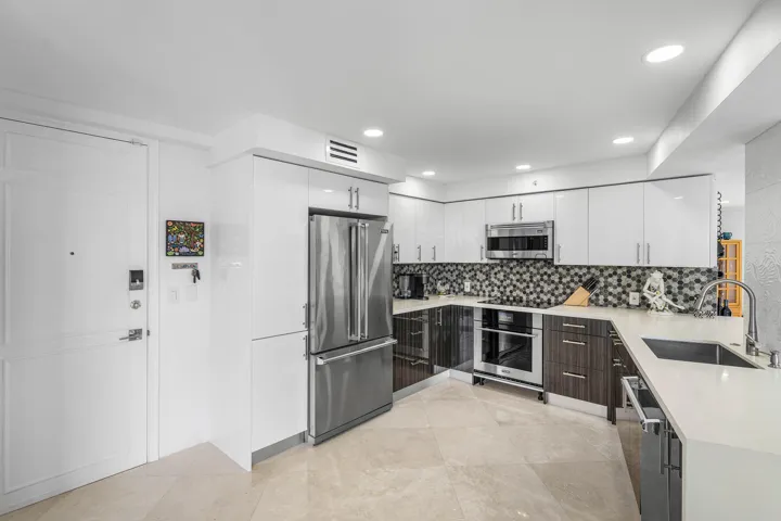 TOP OF THE LINE VIKING APPLIANCES