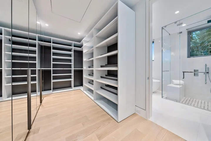 Her Closet