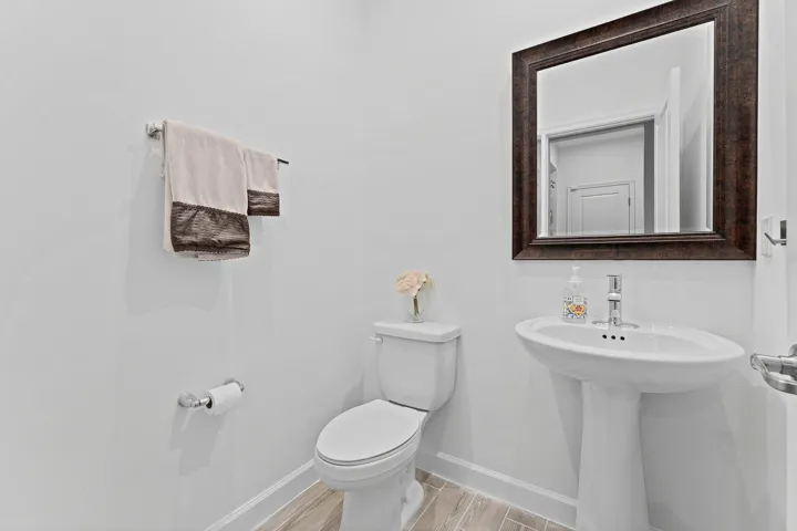027-10319SouthwestAdelaideTerrace-PortSt