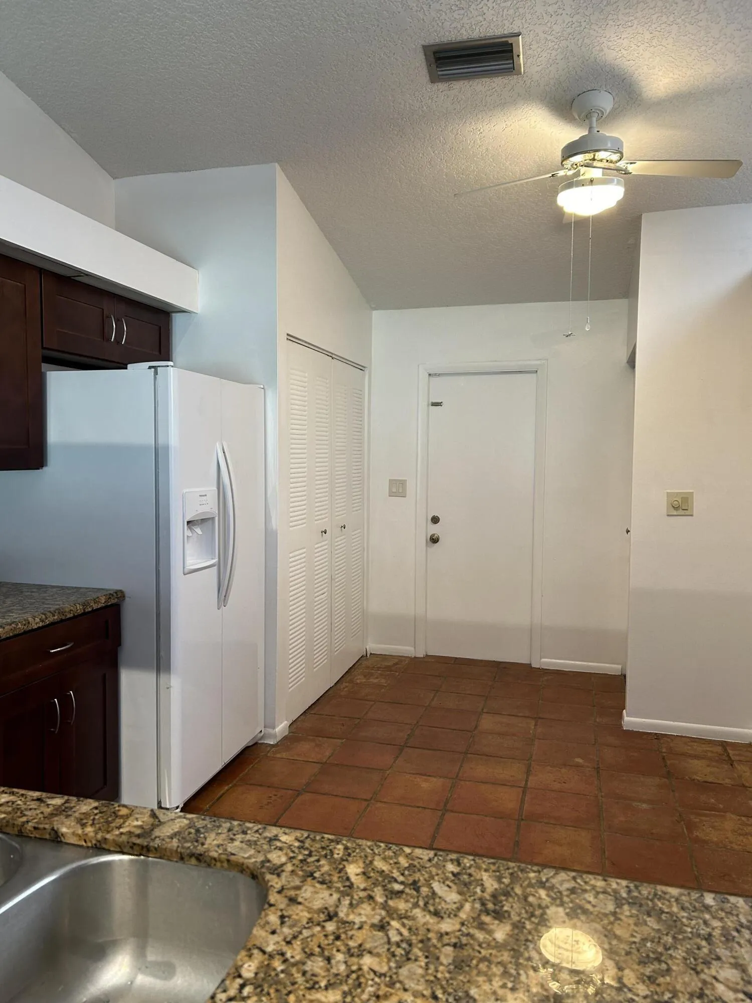 22682 kitchen 3