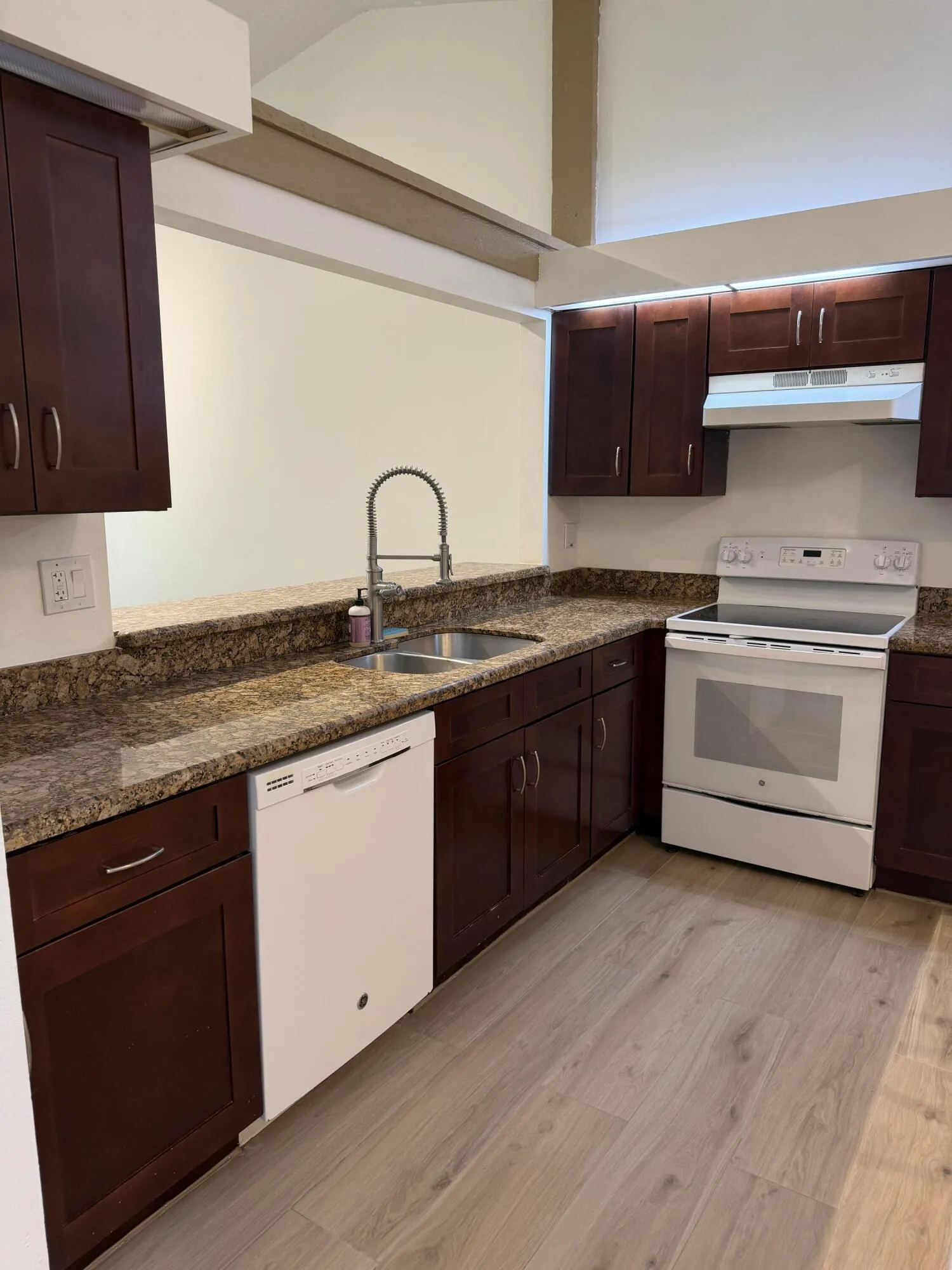 new kitchen 2