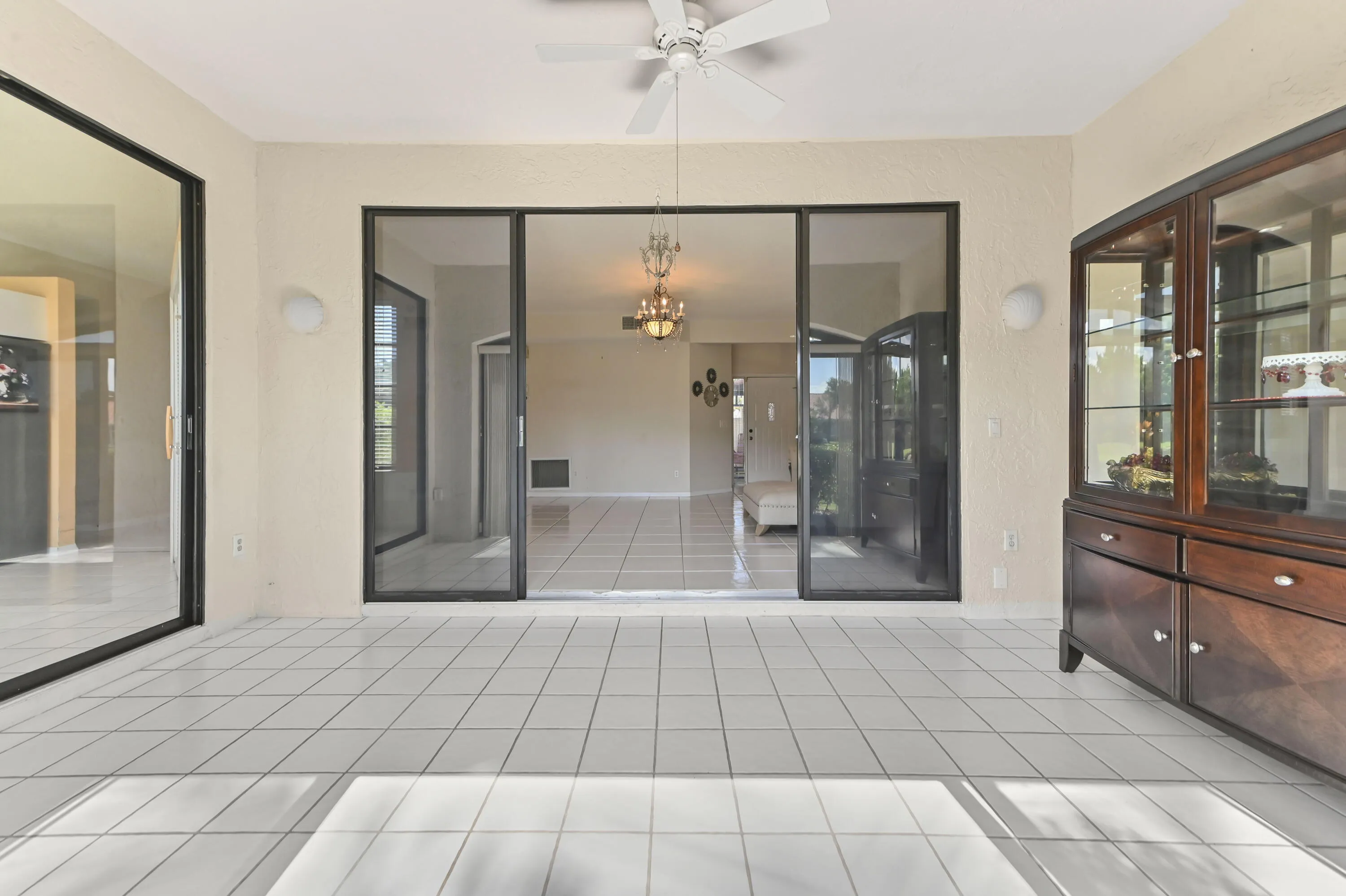30 Patio 03