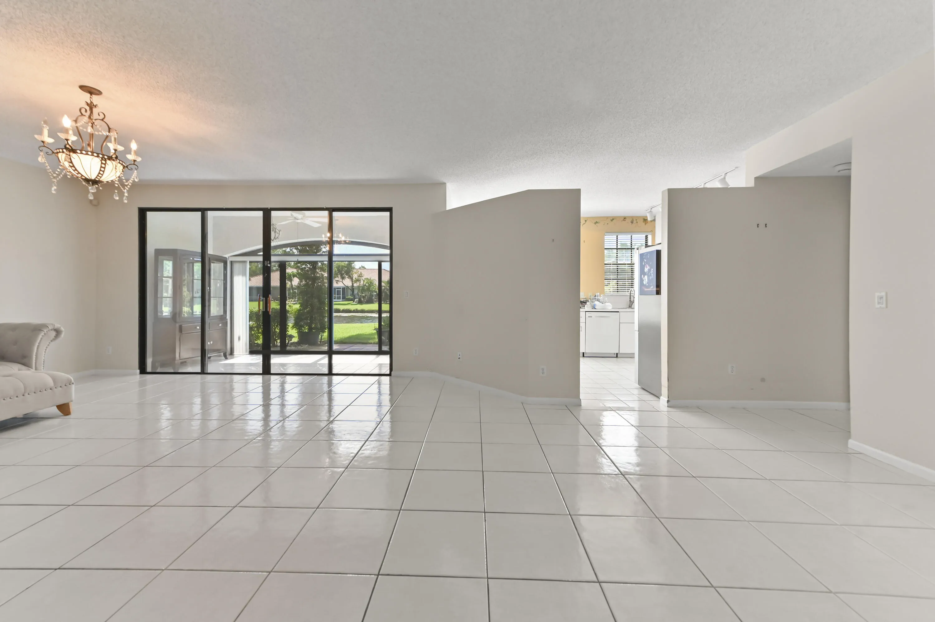 12 Dining area 03