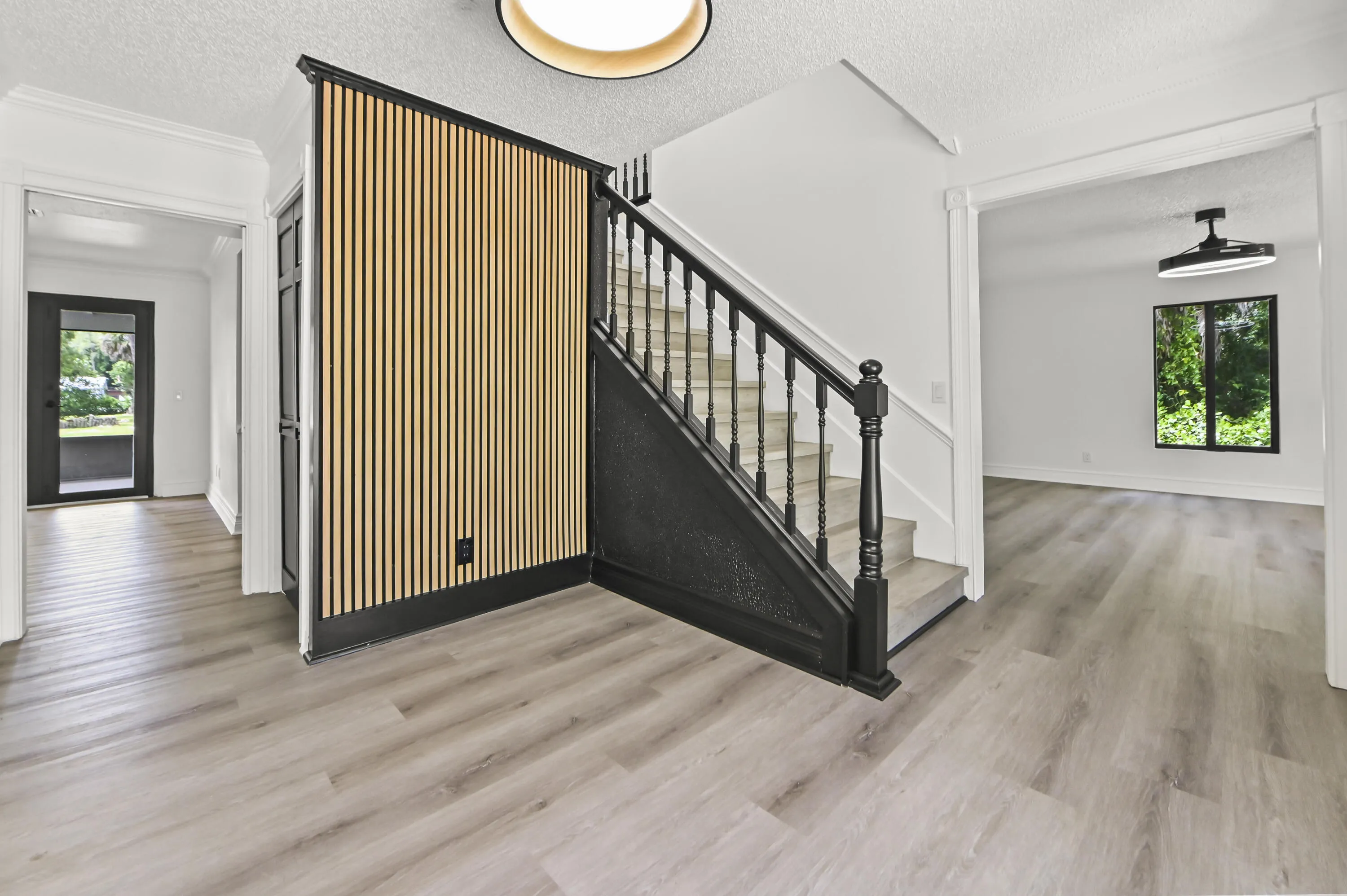 06 Hallway 02