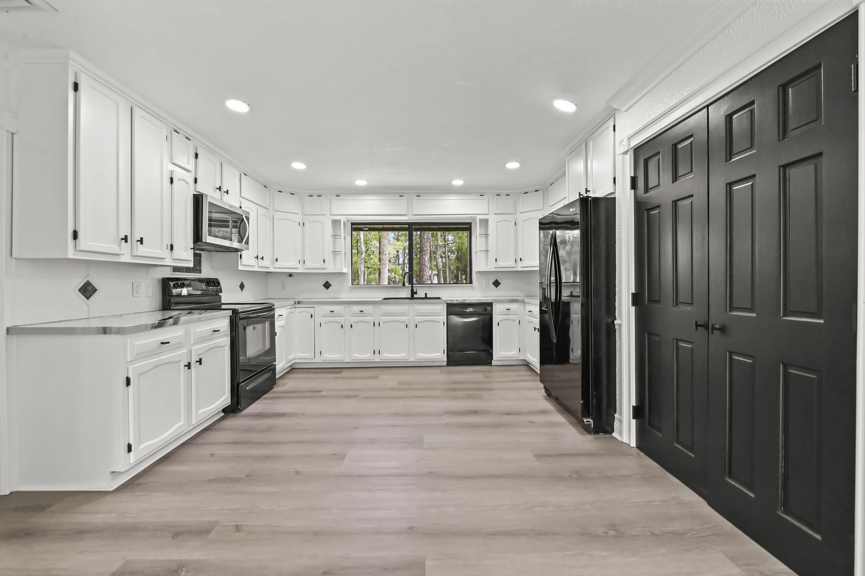 13 Kitchen 01