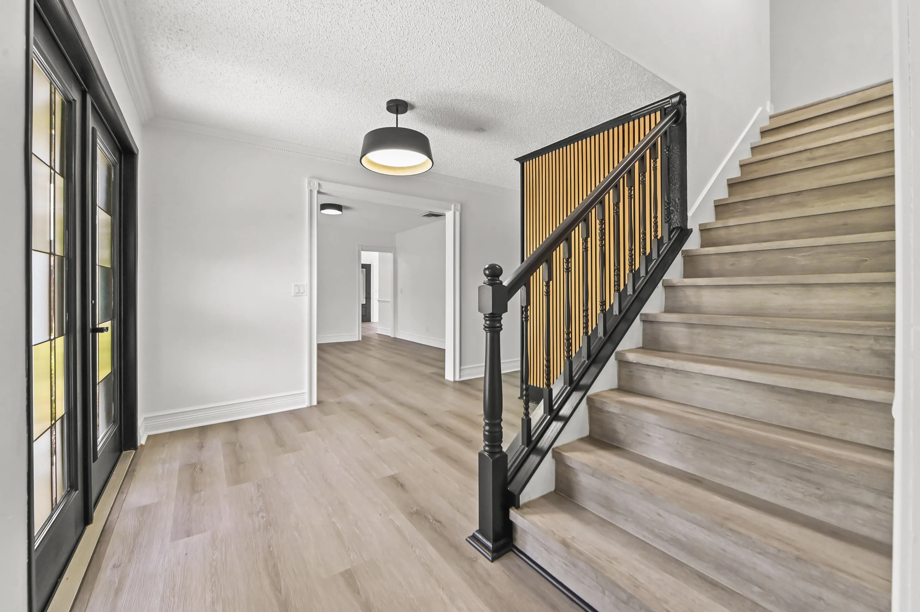 09 Hallway 01