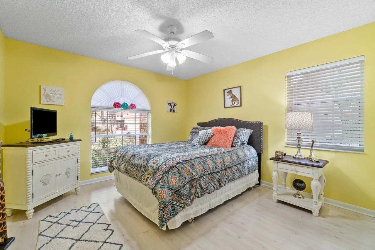 2nd Bedroom