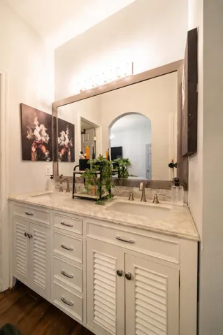 master bathroom sink2