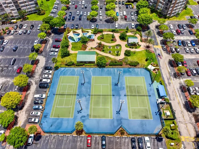 Tennis