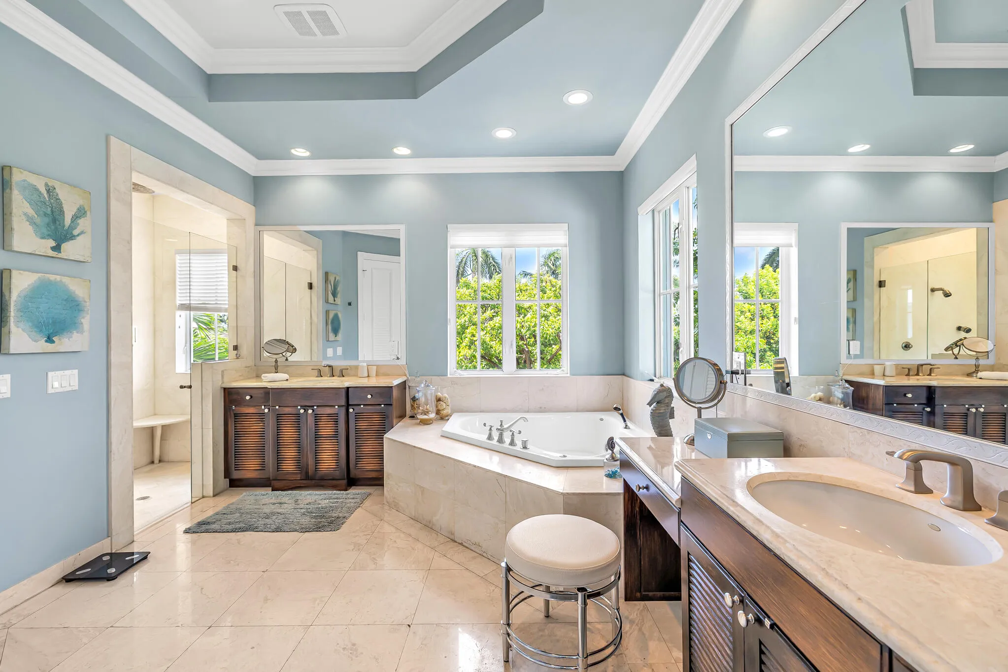 primary suite bathroom 2
