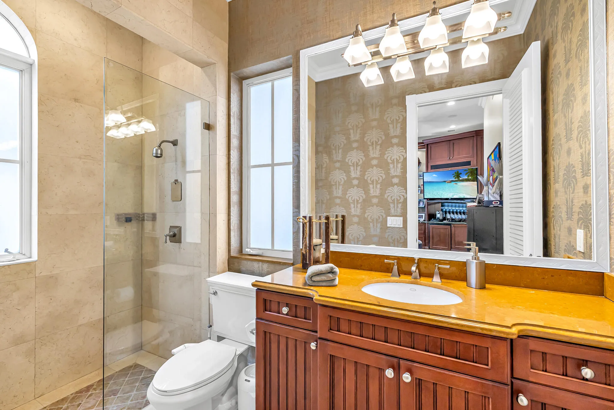 1st floor full bathroom 2