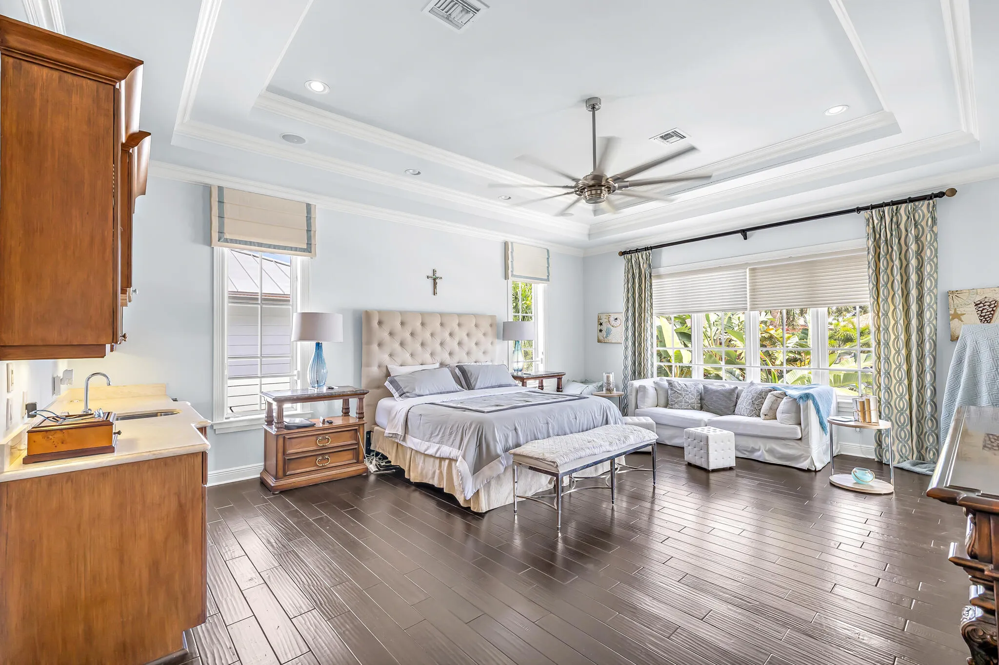 Primary suite