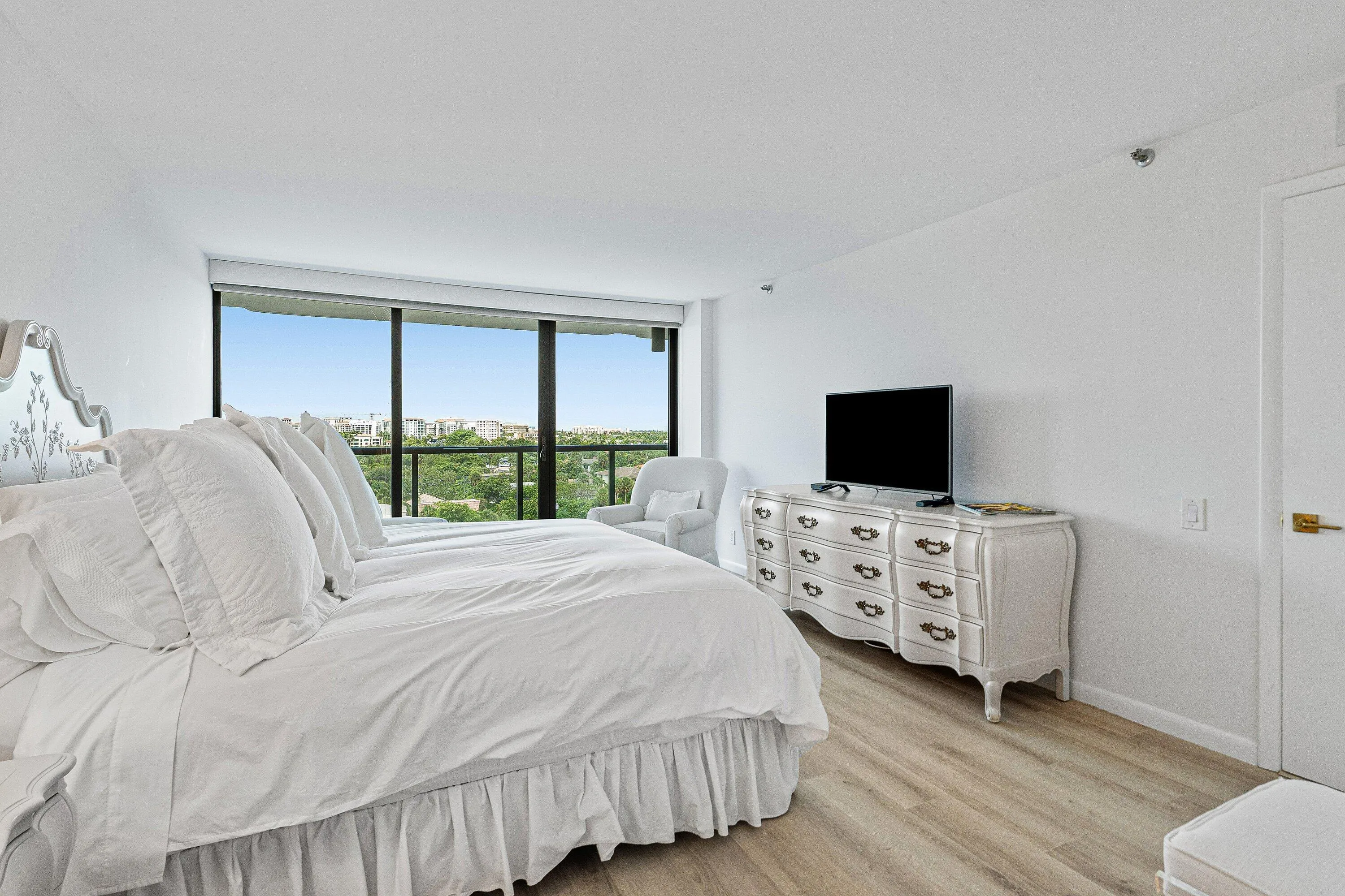015-250SouthOceanBoulevard-6C-BocaRaton-