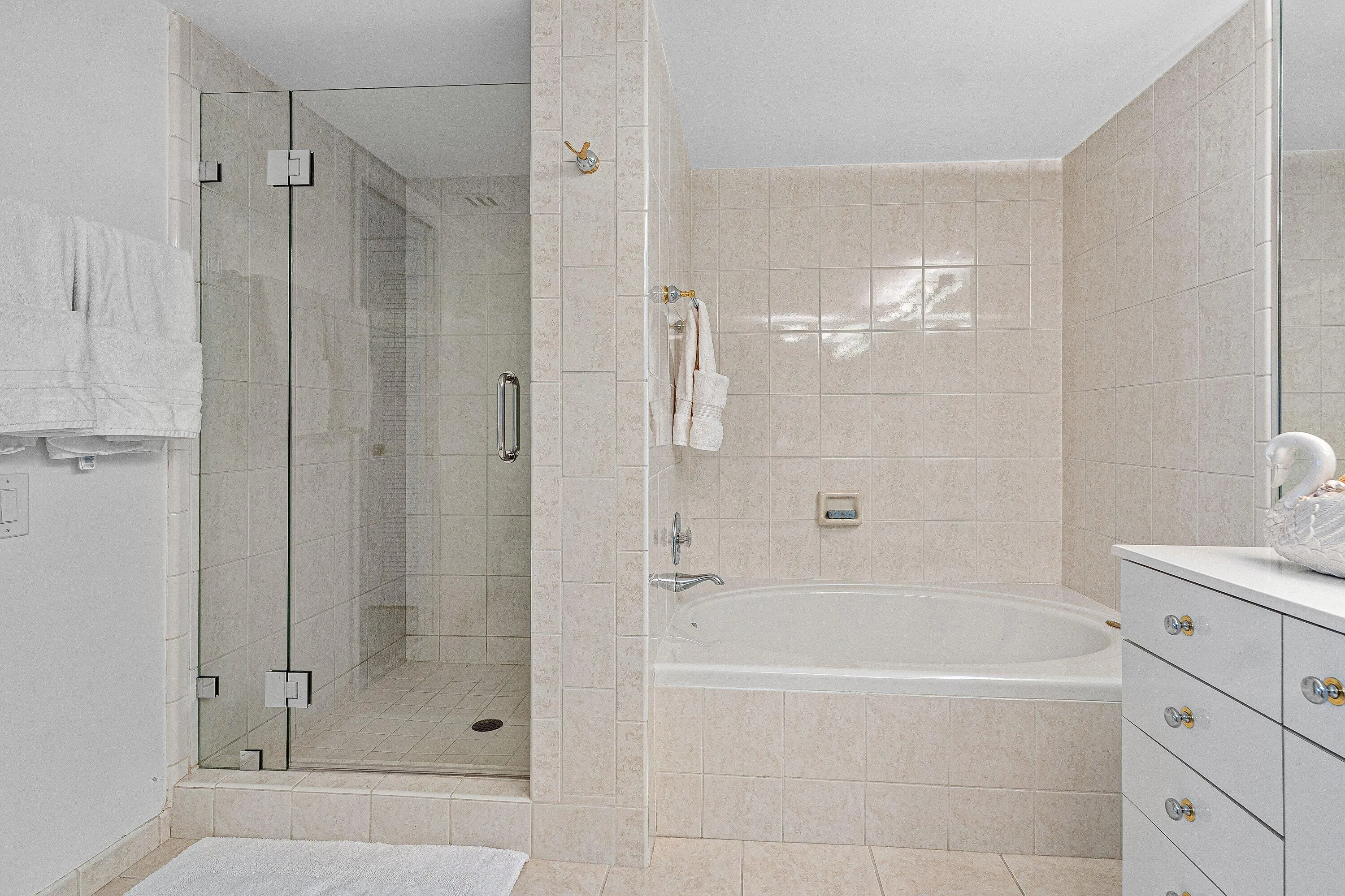 019-250SouthOceanBoulevard-6C-BocaRaton-