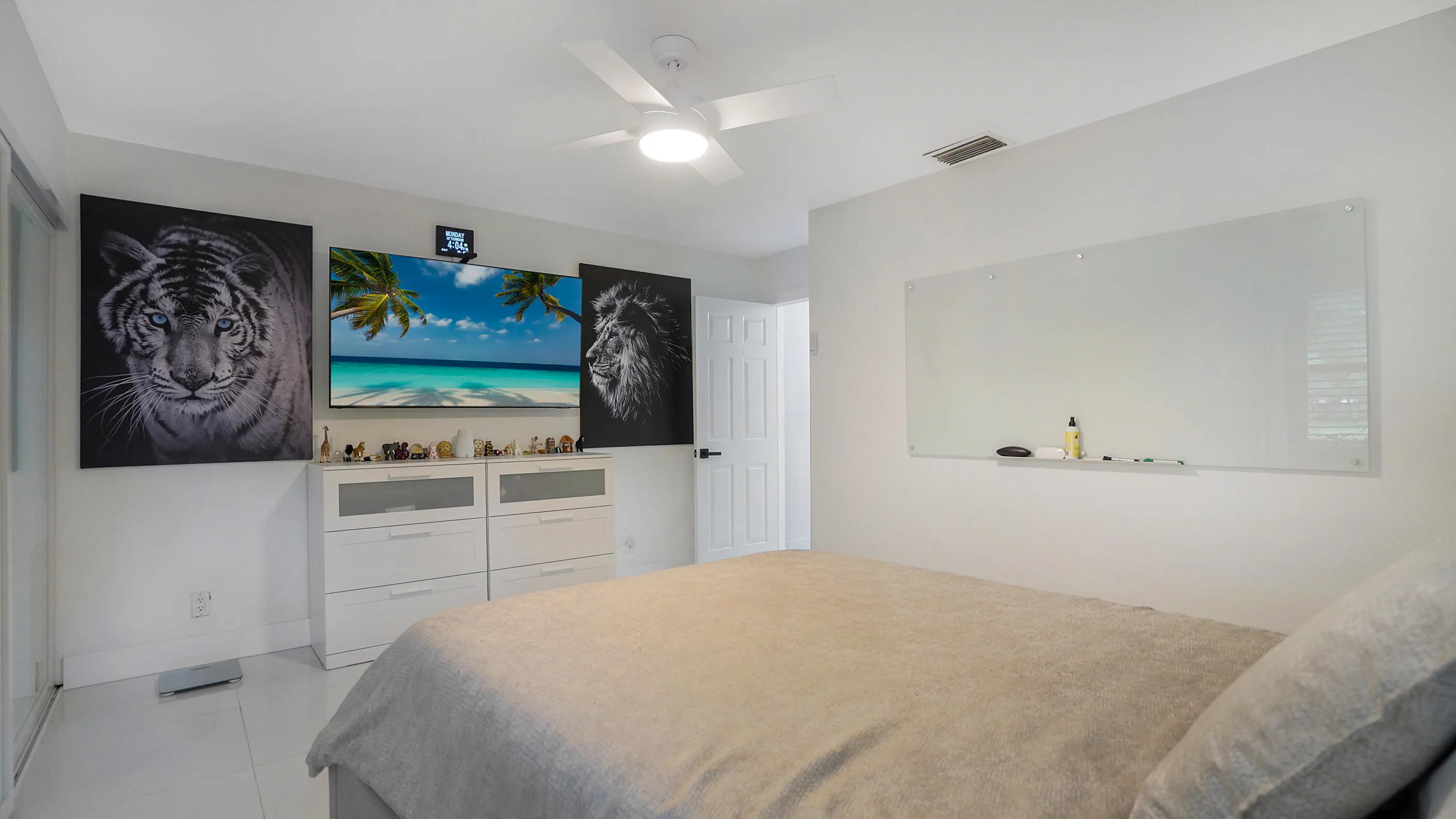 Second bedroom