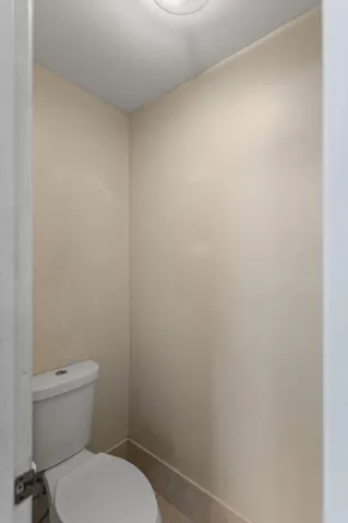 585A1158