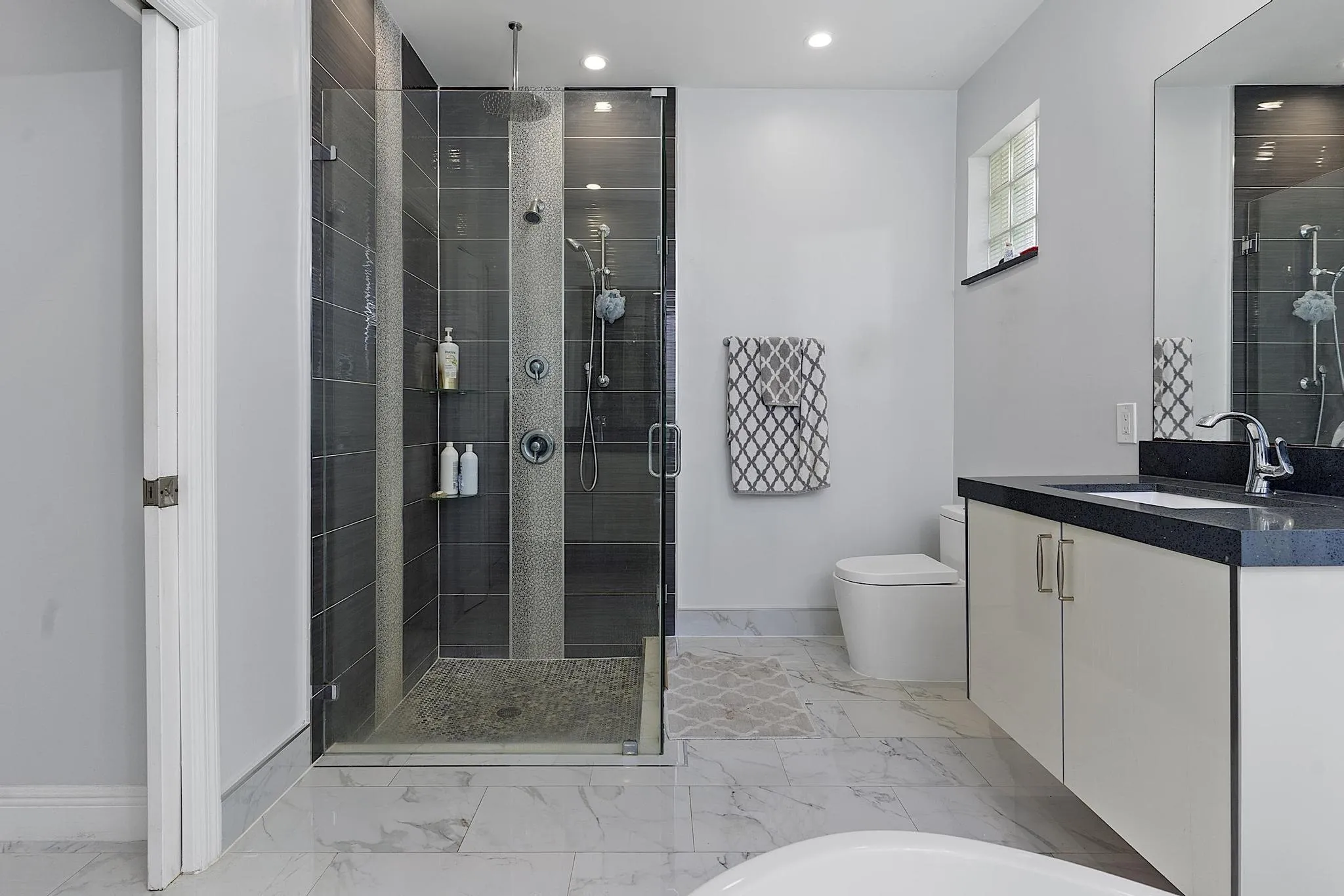 875 Bayside Lane weston FL- - 050
