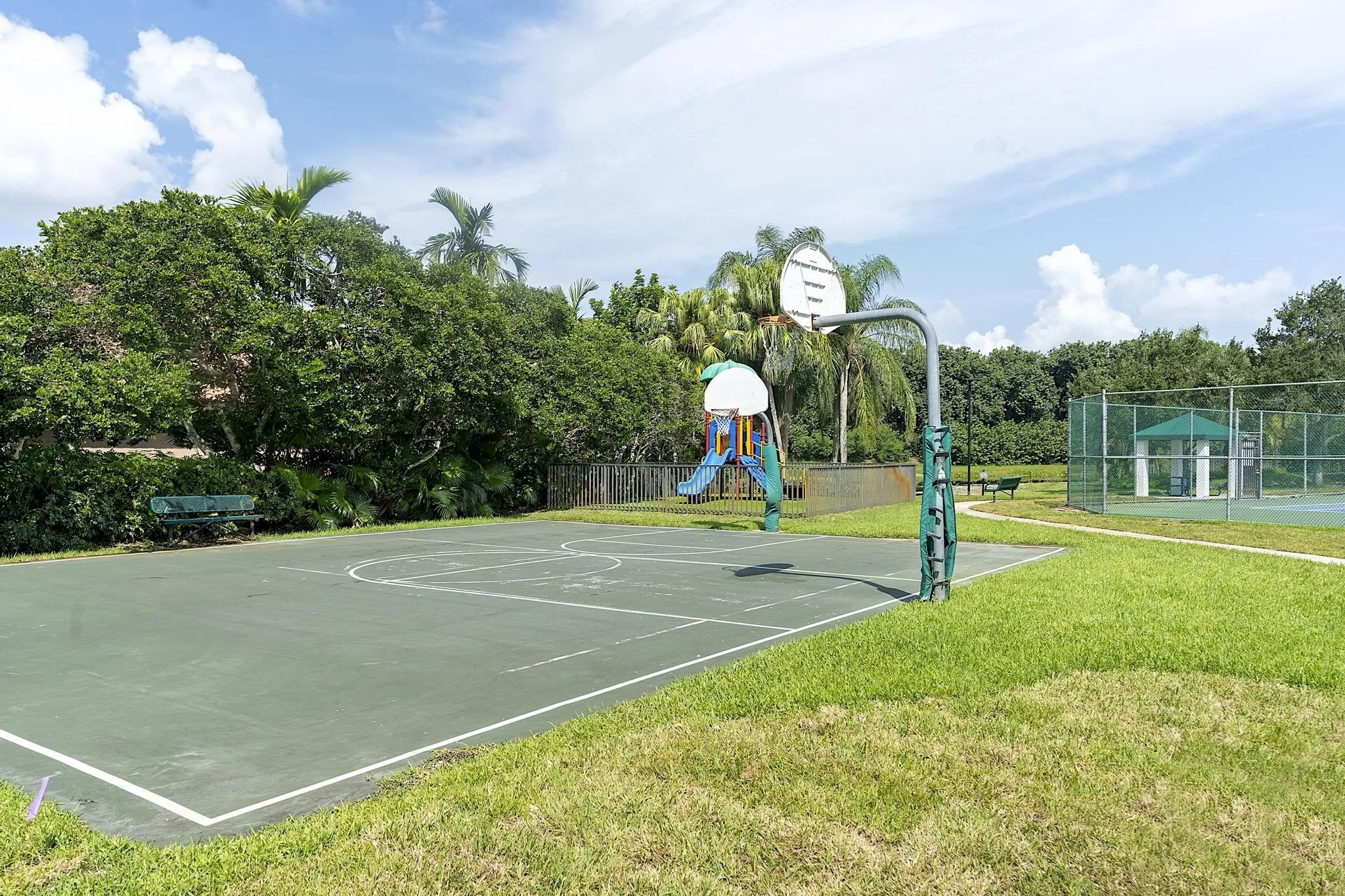 875 Bayside Lane weston FL- - 062