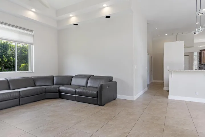 875 Bayside Lane weston FL- - 040