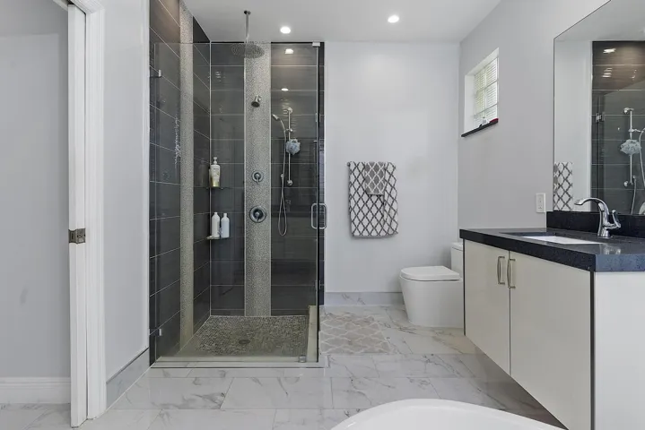 875 Bayside Lane weston FL- - 050