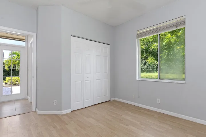 875 Bayside Lane weston FL- - 034