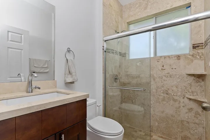 875 Bayside Lane weston FL- - 035