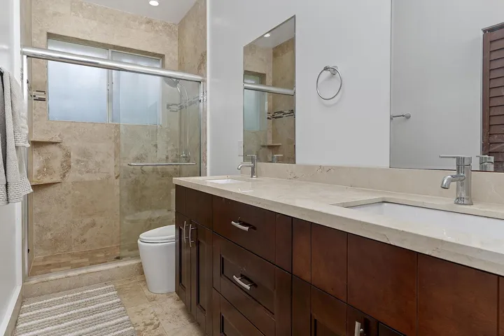 875 Bayside Lane weston FL- - 042