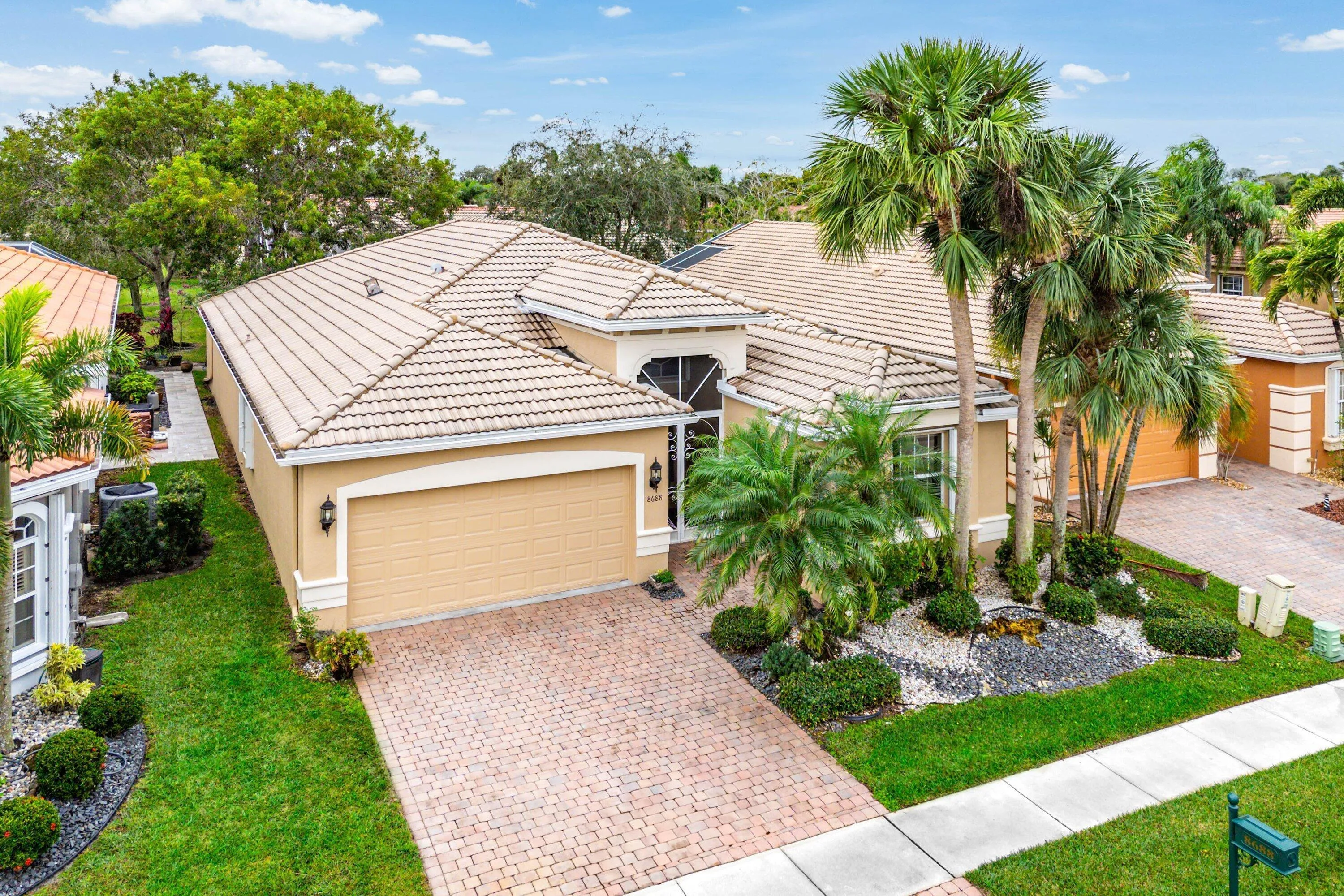 042-8688ViaAvellino-LakeWorth-FL-33467-S