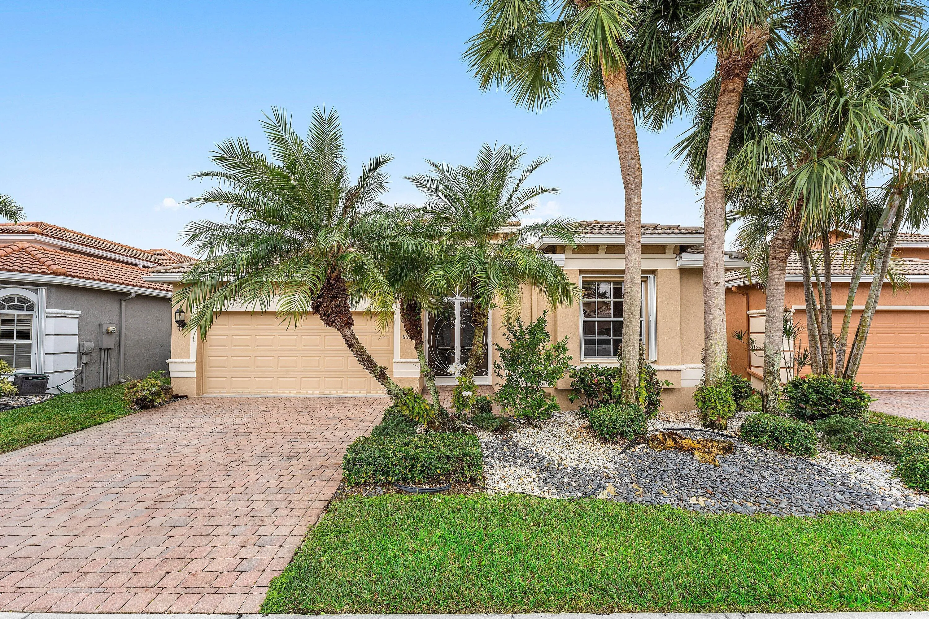 001-8688ViaAvellino-LakeWorth-FL-33467-S