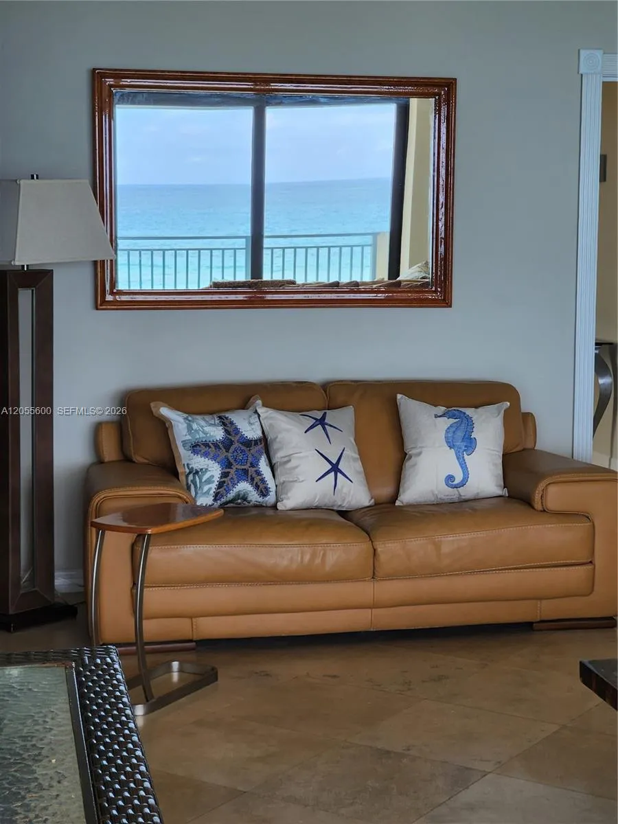Extra seating to enjoy sweeping ocean views