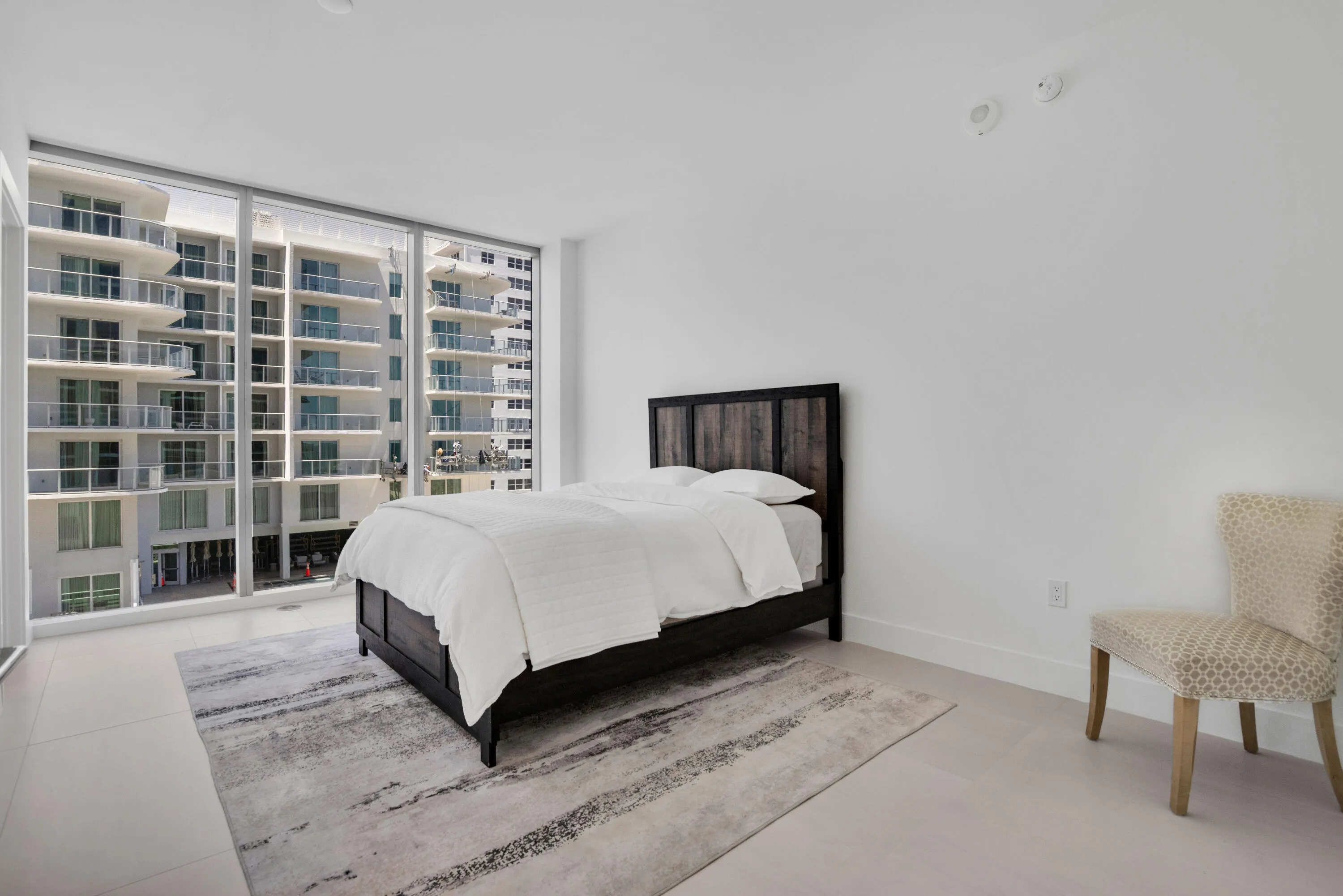 151 N Seabreeze Blvd unit 504-27
