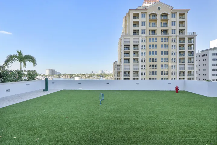 151 N Seabreeze Blvd u1703_076