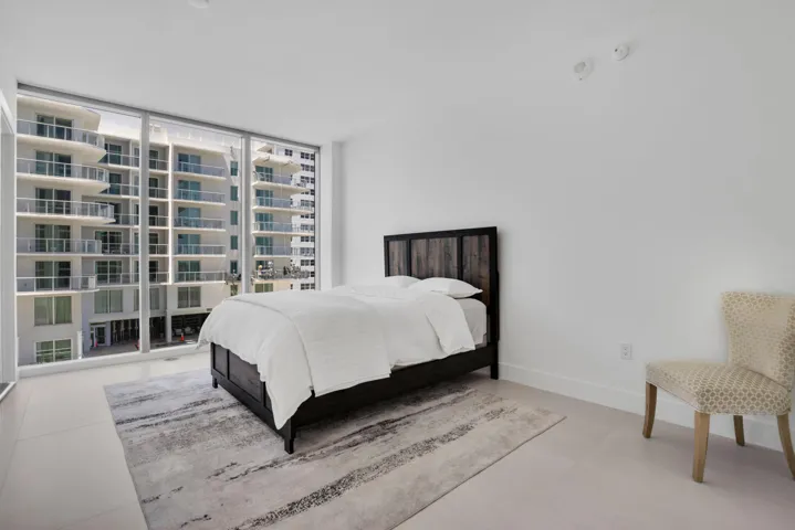 151 N Seabreeze Blvd unit 504-27