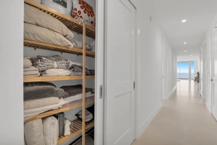 151 N Seabreeze Blvd unit 504-44