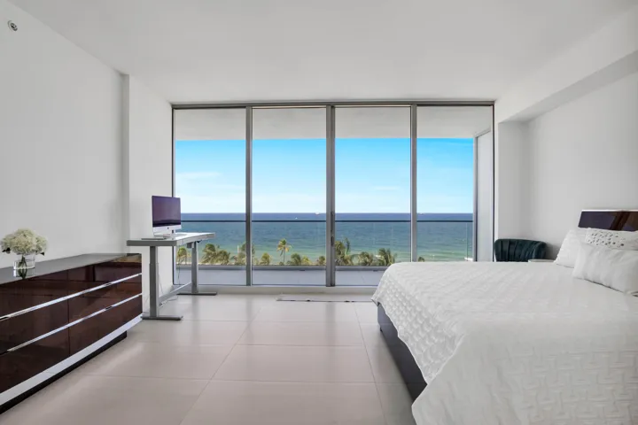 151 N Seabreeze Blvd unit 504-17