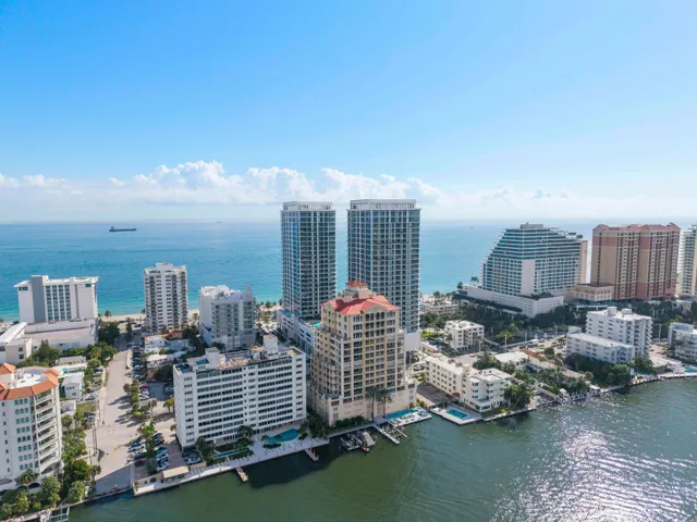 151 N Seabreeze Blvd u1703_011