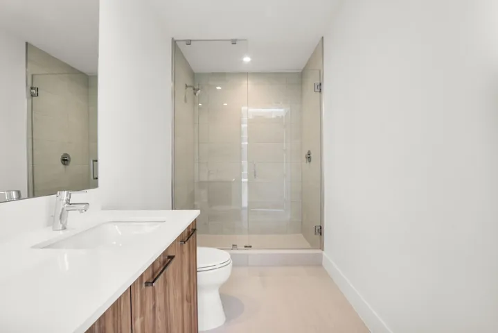 151 N Seabreeze Blvd unit 504-40