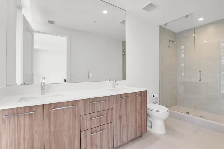 151 N Seabreeze Blvd unit 504-39