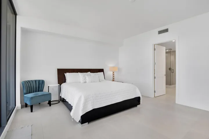 151 N Seabreeze Blvd unit 504-15