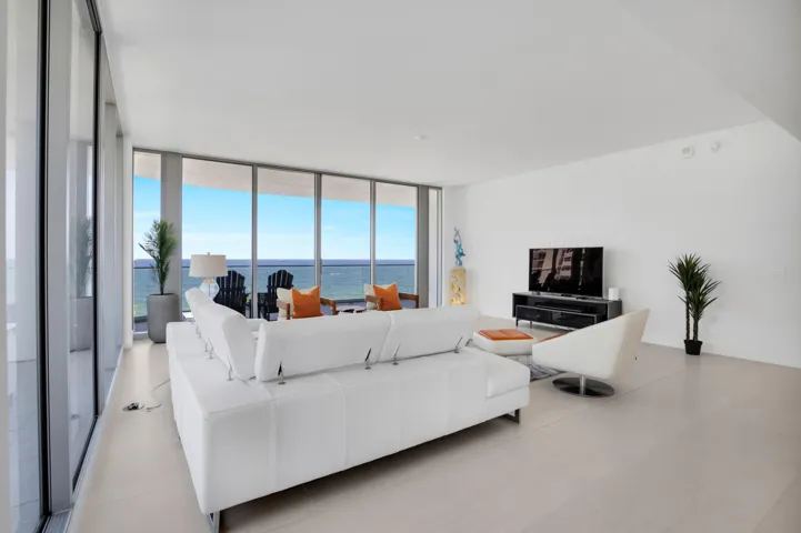 151 N Seabreeze Blvd unit 504-4