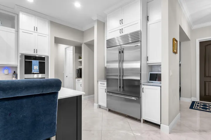 3865SWStoneybrookWay-0005