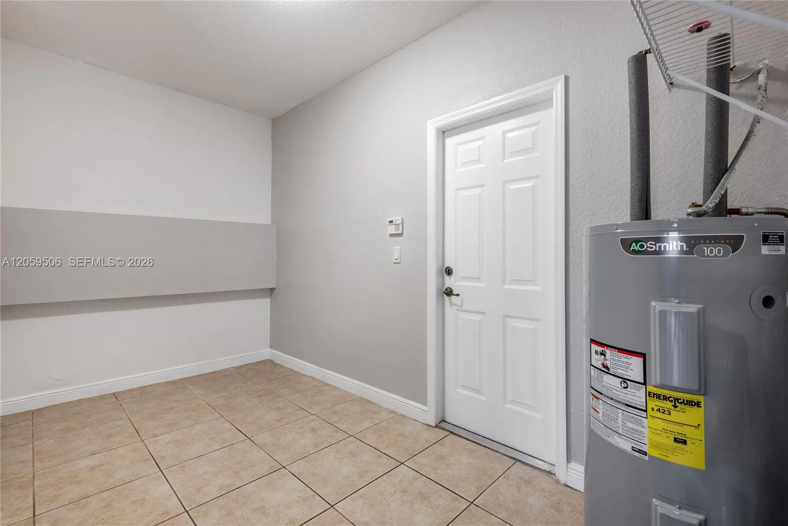 Den (door to garage)