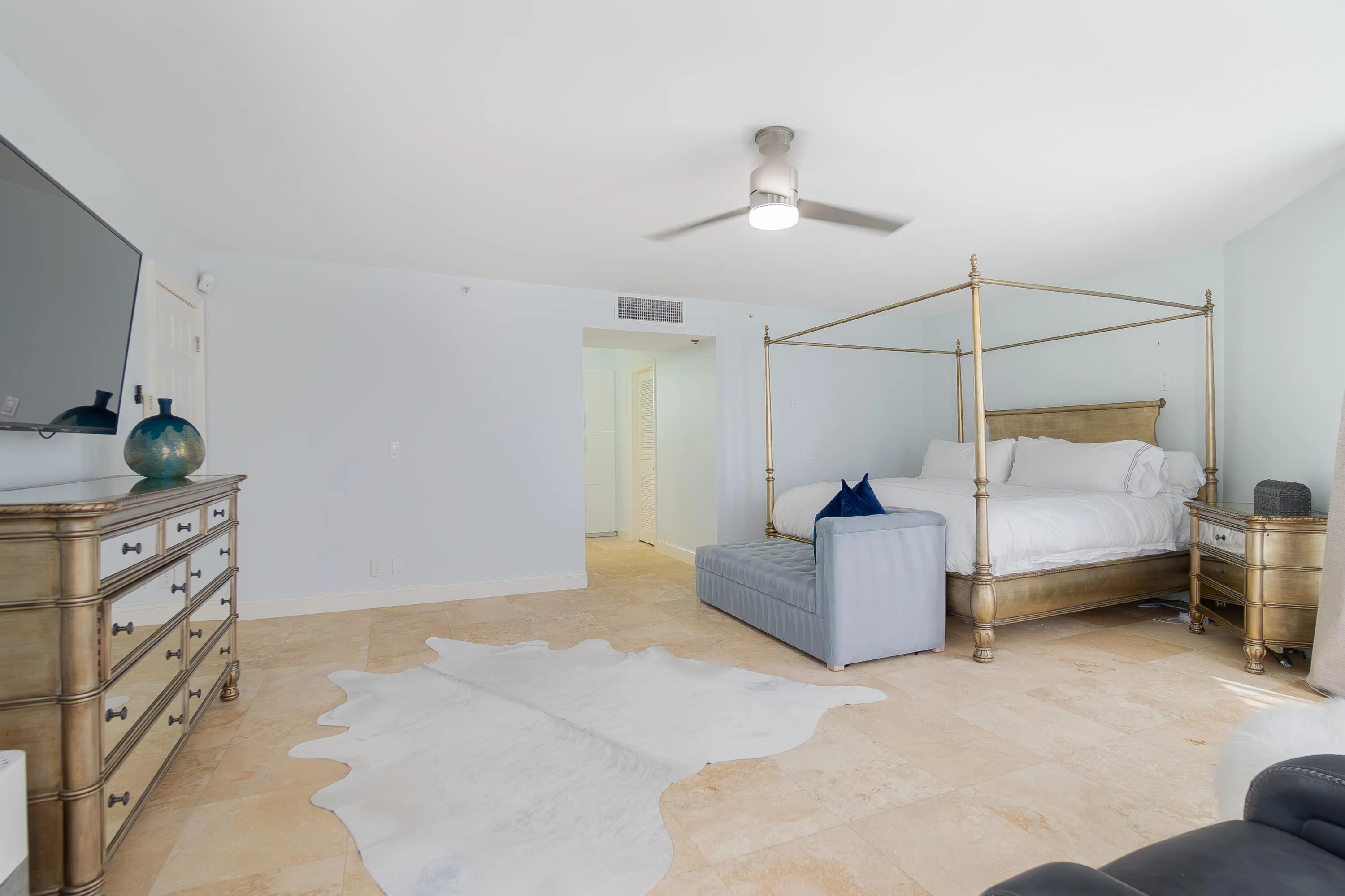 huge primary suite