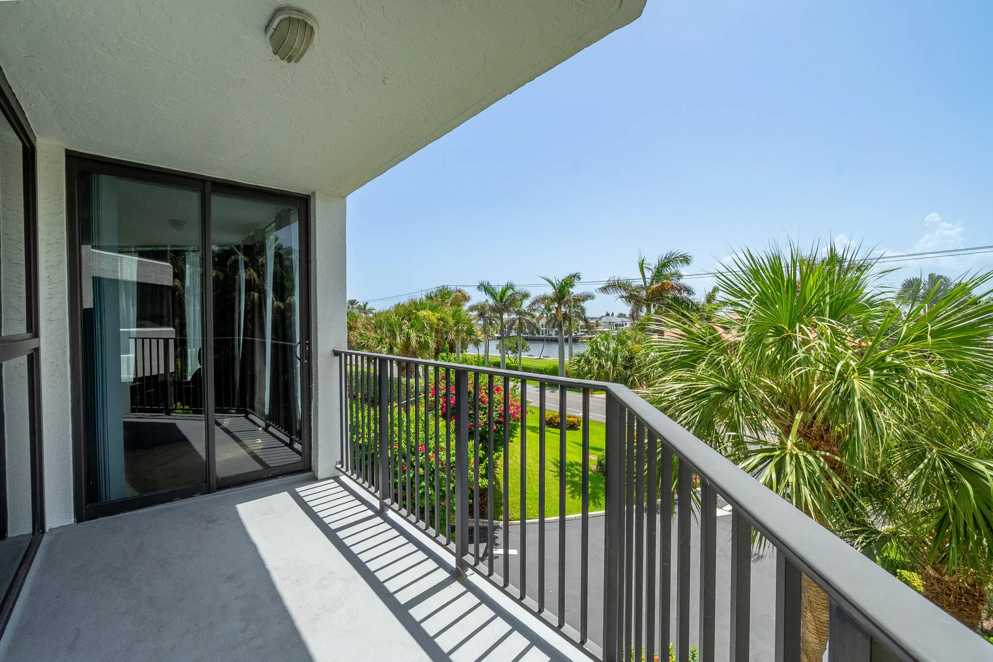 balcony off the master bedroom