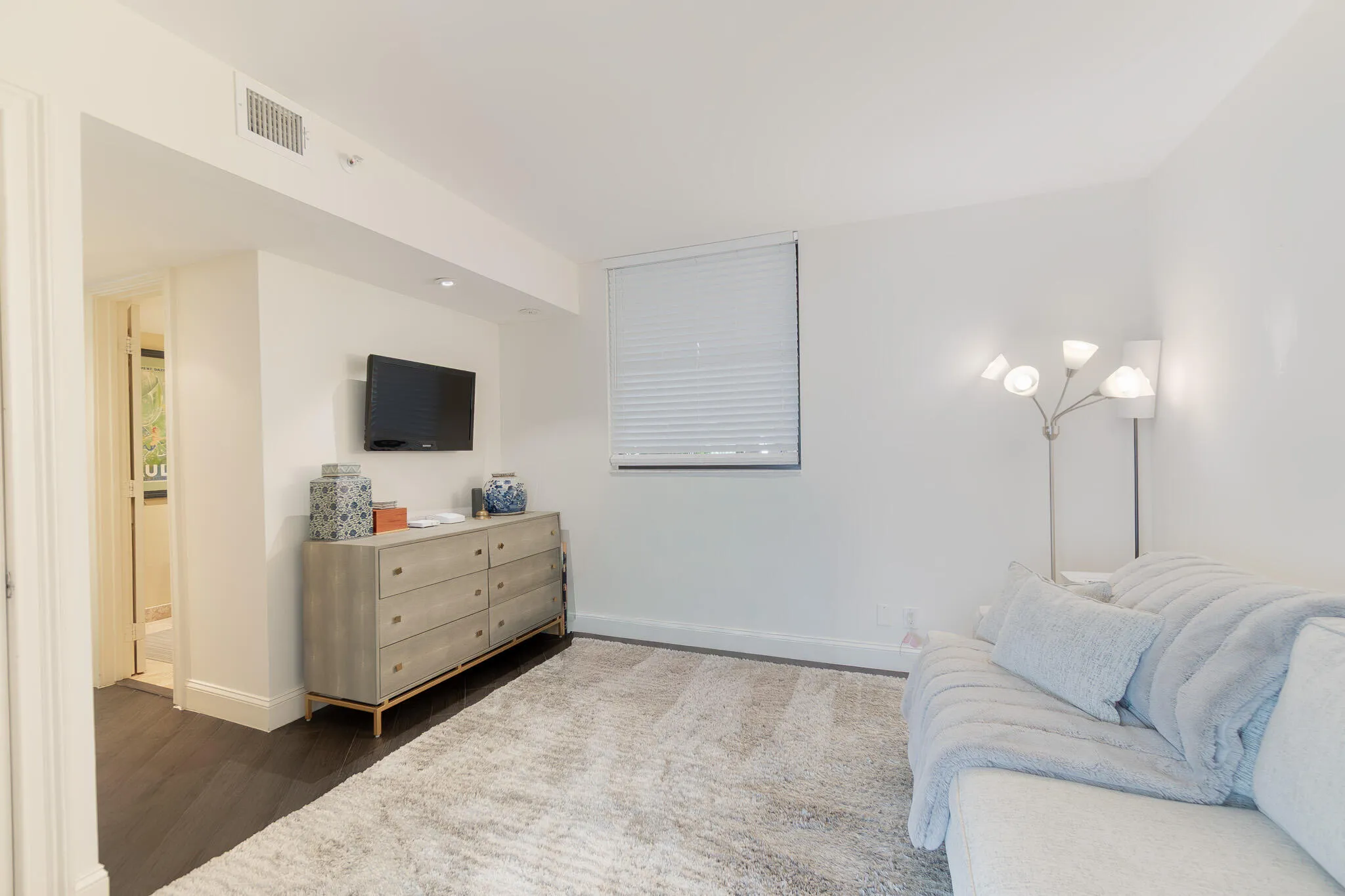3rd bedroom or office
