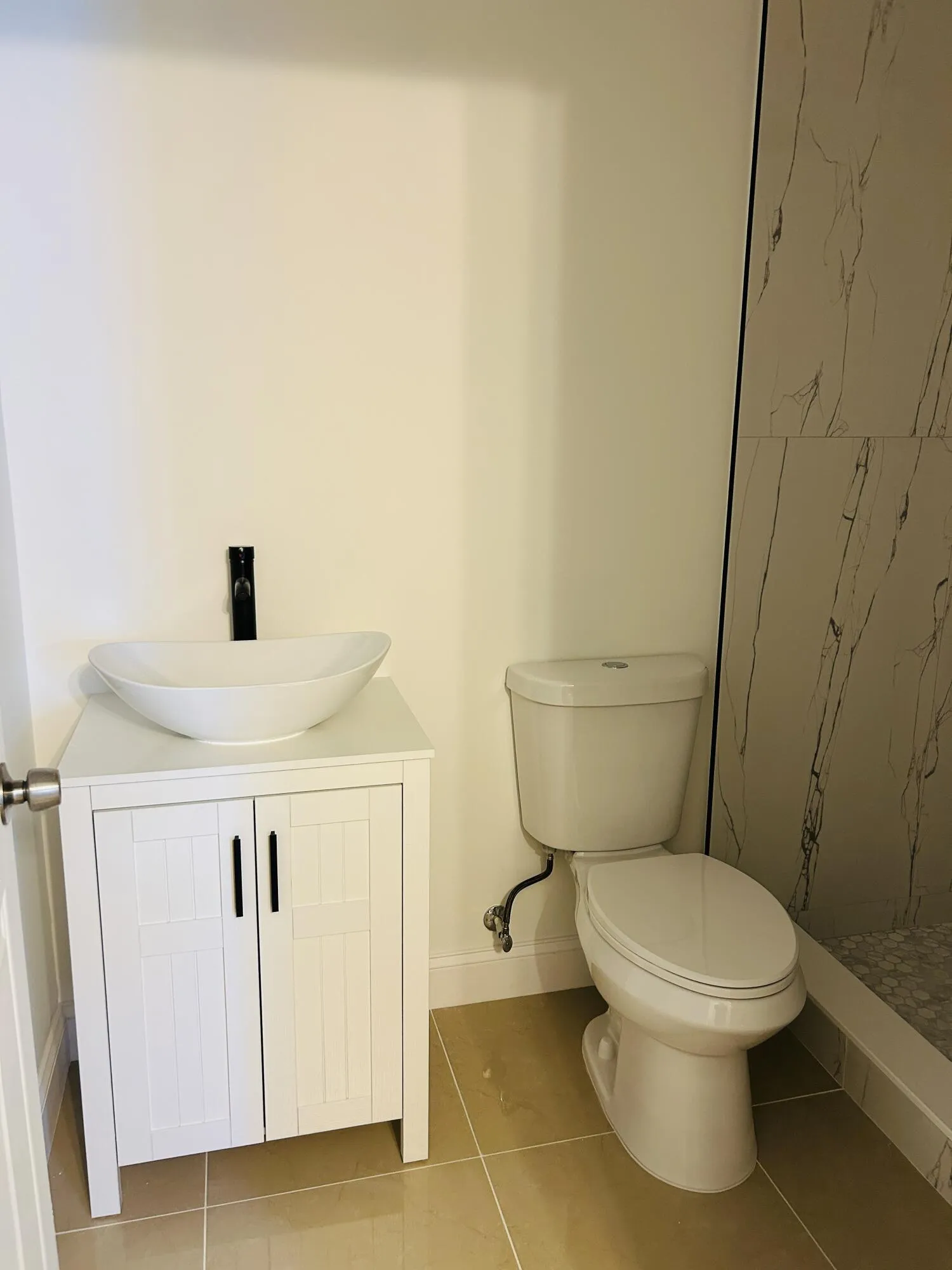 12026 Suellen Apt Bathroom