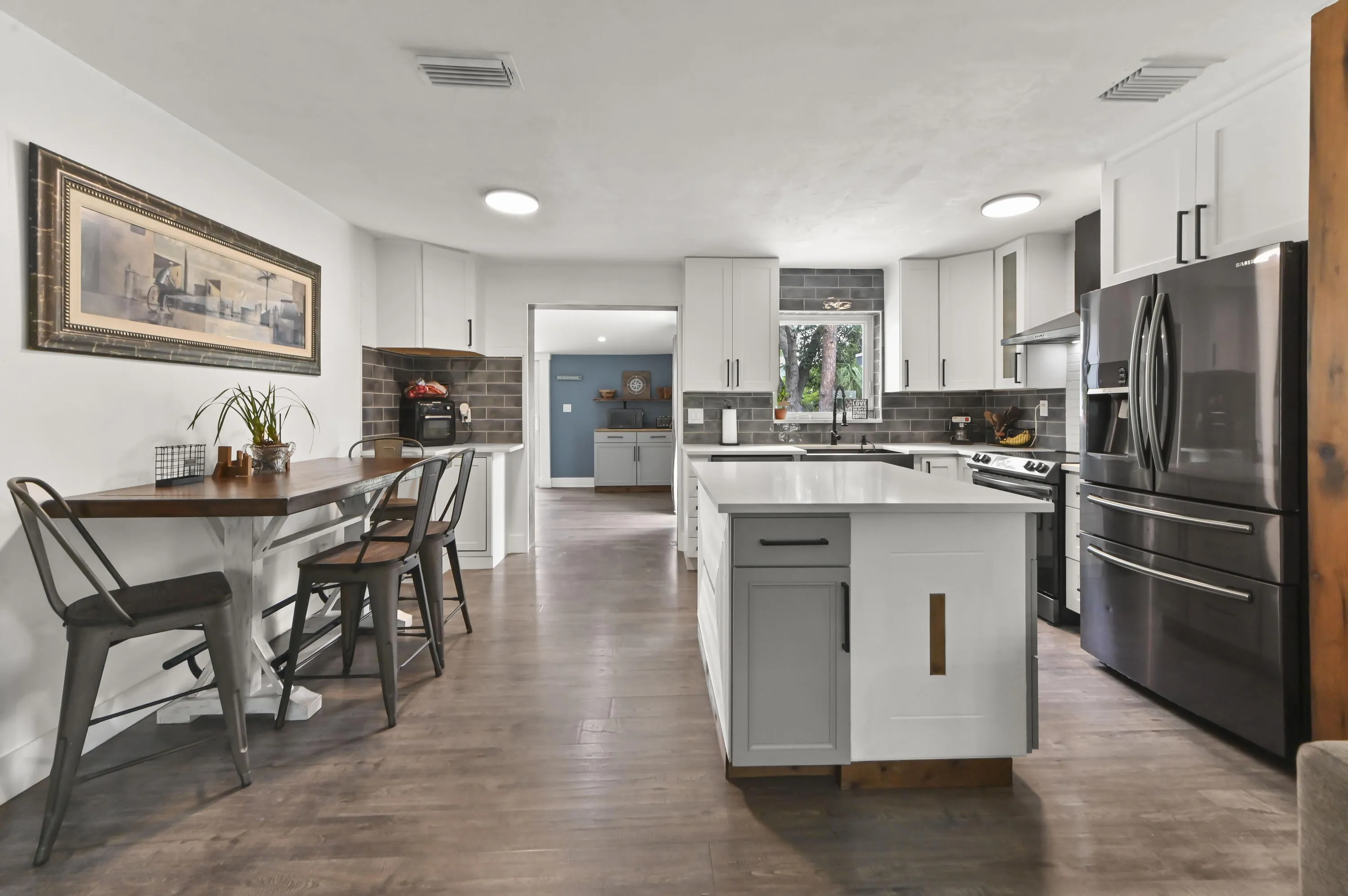 14 Kitchen 04
