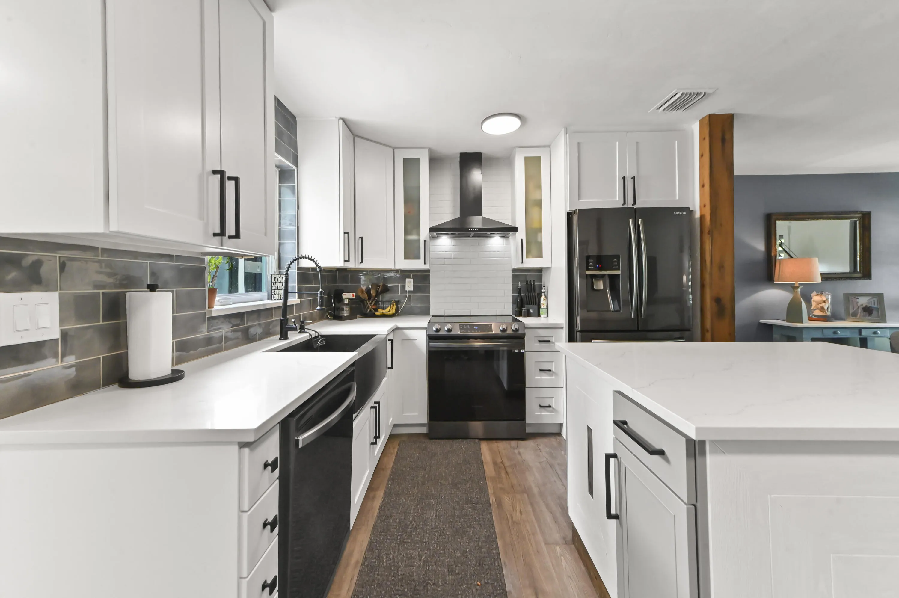 12 Kitchen 02