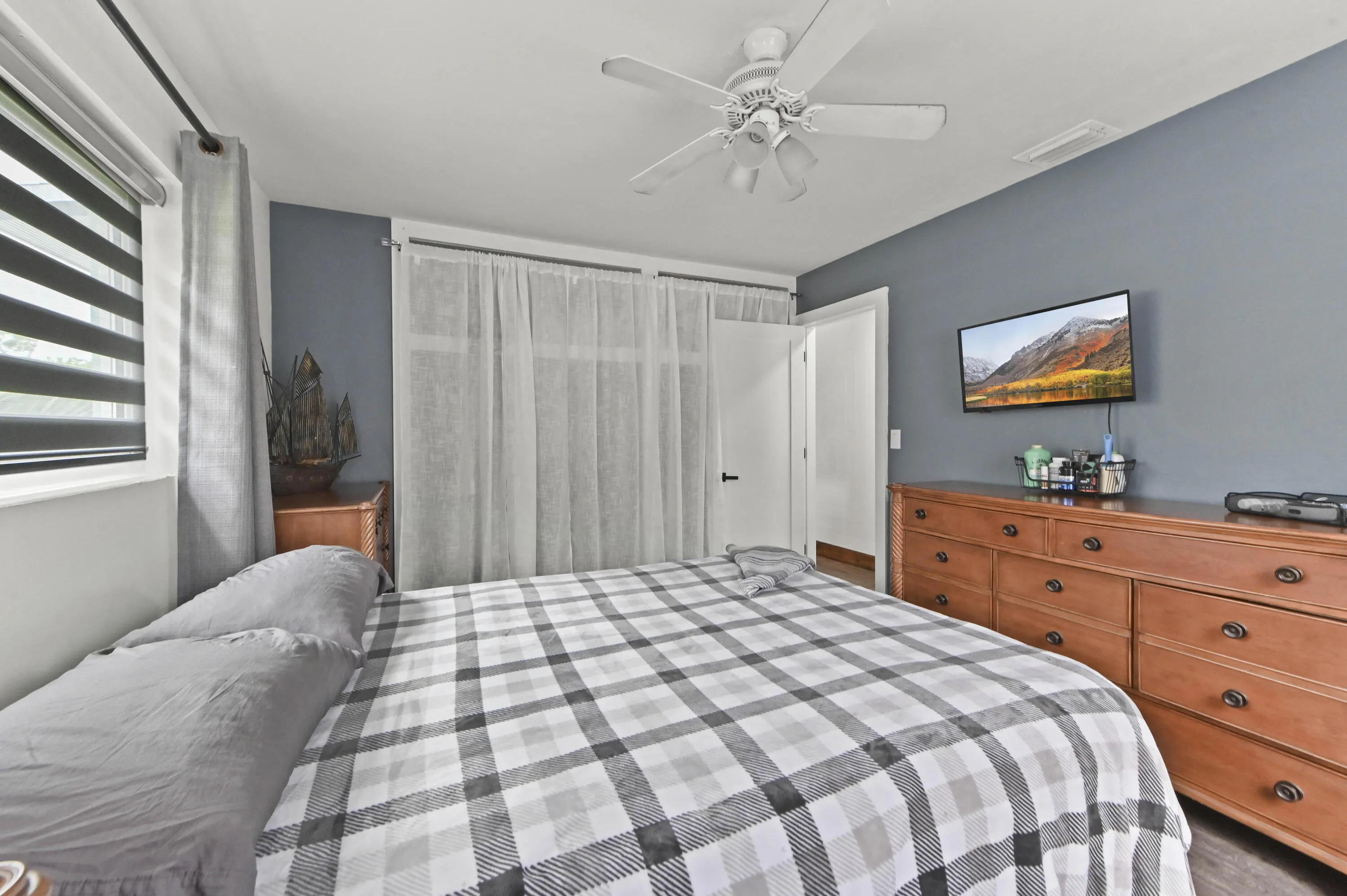 20 Bedroom 03
