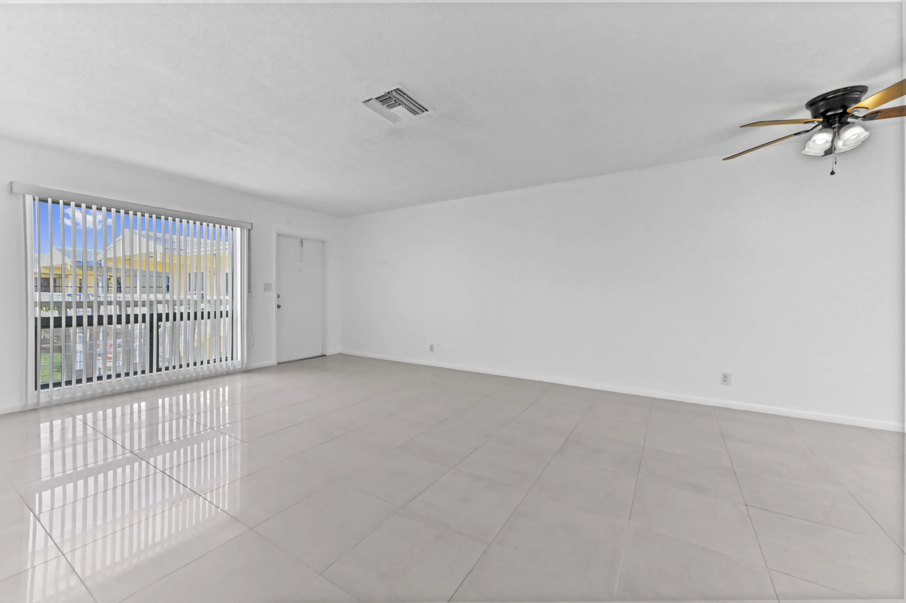08 Living room 03